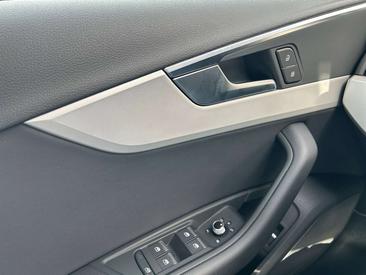Audi A4 35 TFSI — photo 23