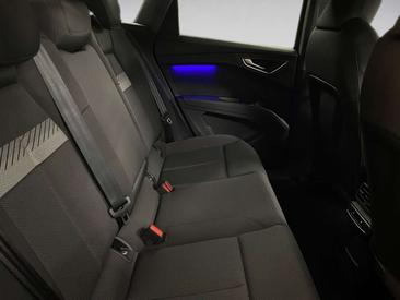 Audi Q4 E-tron 50 Quattro 220 KW — photo 11