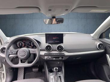 Audi Q2 35 TFSI — photo 12
