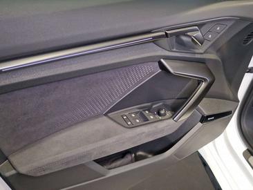 Audi RS3 Sportback — photo 11