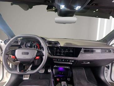 Audi RS3 Sportback — photo 13