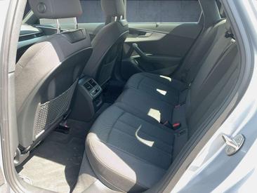 Audi A4 40 TDI — photo 13