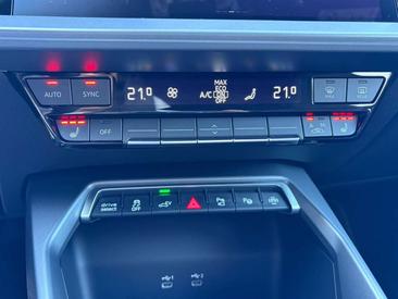 Audi A3 Sportback 45 TFSI E — photo 22