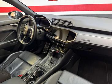 Audi Q3 35 TDI — photo 25