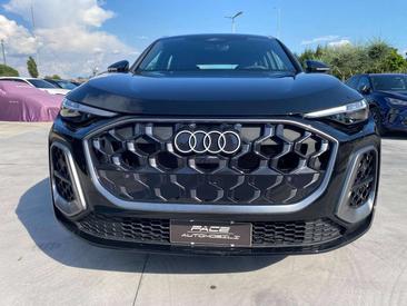 Audi Q5 TFSI — photo 2