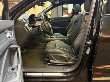 Audi Q3 35 TDI — photo 30