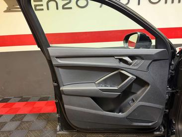 Audi Q3 35 TDI — photo 31