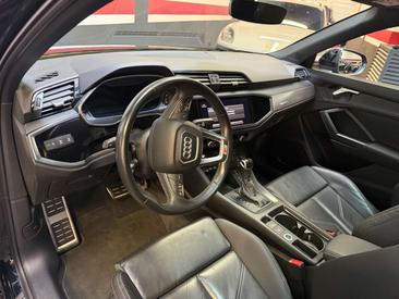 Audi Q3 35 TDI — photo 32