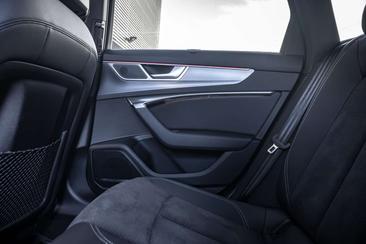 Audi A6 Avant TFSI E 55 E Quattro — photo 24