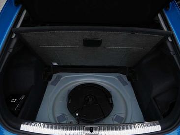 Audi Q3 35 TDI — photo 20