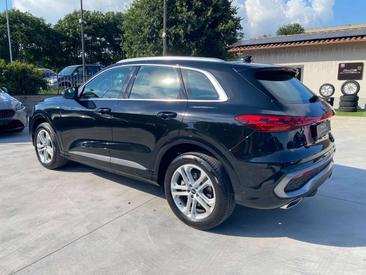 Audi Q5 TFSI — photo 11