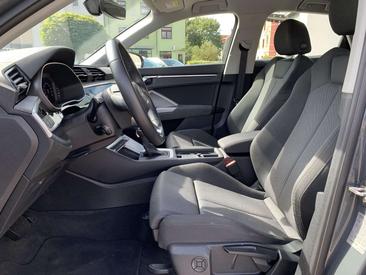 Audi Q3 Sportback 35 TFSI — photo 11