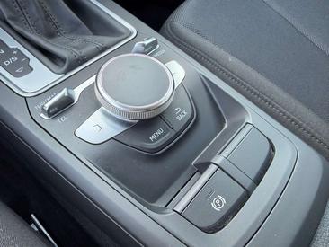Audi Q2 35 TFSI — photo 22