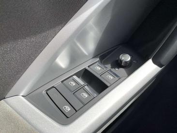 Audi Q3 Sportback 35 TFSI — photo 26