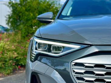 Audi Q8 E-tron Advanced 50 — photo 4