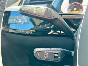 Audi Q8 E-tron Advanced 50 — photo 15