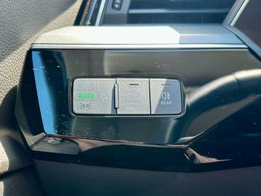 Audi Q8 E-tron Advanced 50 — photo 16