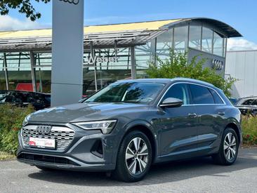 Audi Q8 E-tron Advanced 50 — photo 30