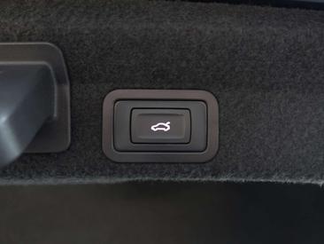 Audi A6 S Competition 55 TFSI — photo 41