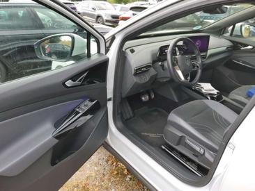 Volkswagen ID.5 Coupé SUV Pro — photo 5