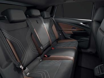 Volkswagen ID.4 Pro — photo 10
