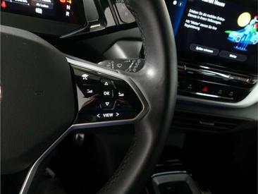 Volkswagen ID.4 Pro Performance — photo 10