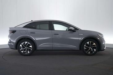 Volkswagen ID.5 Coupé SUV Pro Performance — photo 9