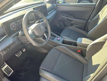 Volkswagen T-Roc 1.5 ETSI 150 — photo 6