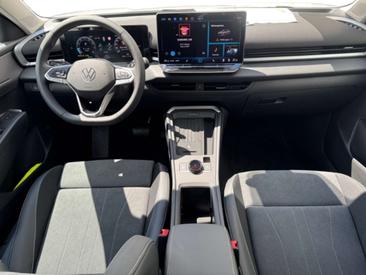 Volkswagen T-Roc 1.5 ETSI 150 — photo 10