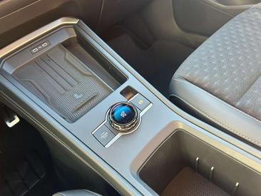 Volkswagen T-Roc 1.5 ETSI 150 — photo 10