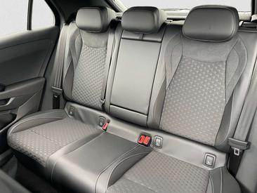 Volkswagen T-Roc 1.5 ETSI 150 — photo 9