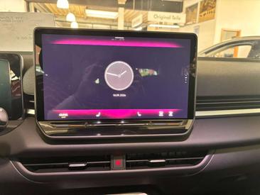 Volkswagen T-Roc 1.5 ETSI 150 — photo 9