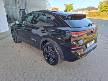 Volkswagen T-Roc 1.5 ETSI 150 — photo 7