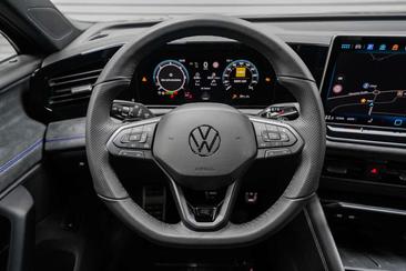 Volkswagen TIGUAN 2.0 TDI 4MOTION — photo 8