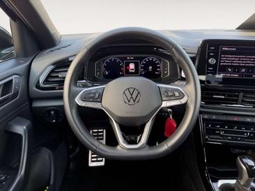 Volkswagen T-Roc 1.5 TSI — photo 11