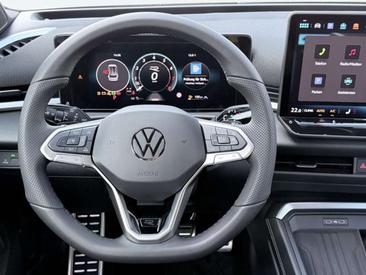 Volkswagen T-Roc 1.5 ETSI 150 — photo 8