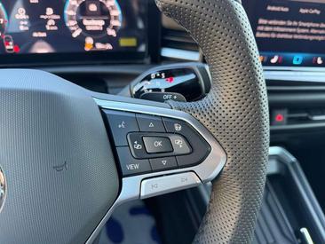 Volkswagen T-Roc 1.5 ETSI 150 — photo 13