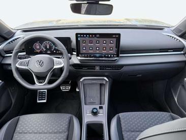Volkswagen T-Roc 1.5 ETSI 150 — photo 7