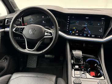 Volkswagen Touareg EHybrid — photo 7