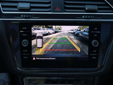 Volkswagen TIGUAN 2.0 TSI — photo 9