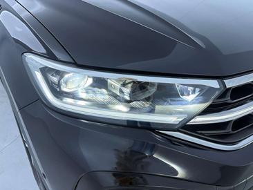 Volkswagen T-Roc 1.5 TSI — photo 11