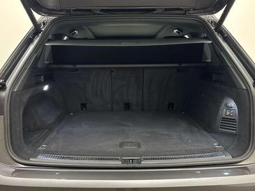 Volkswagen Touareg EHybrid — photo 12
