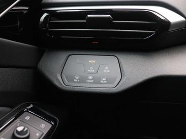 Volkswagen ID.4 Pro S — photo 34