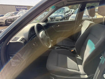 Audi A6 Berline 2.0 — photo 9