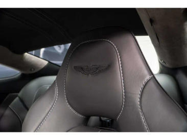 Aston Martin Vanquish S — photo 5