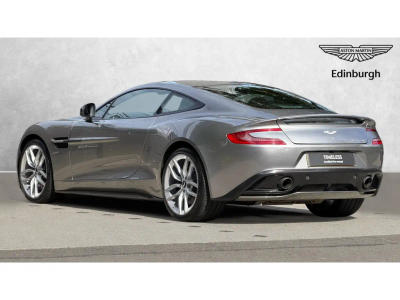 Aston Martin Vanquish V12