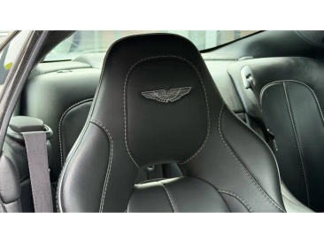 Aston Martin Vanquish V12 — photo 5