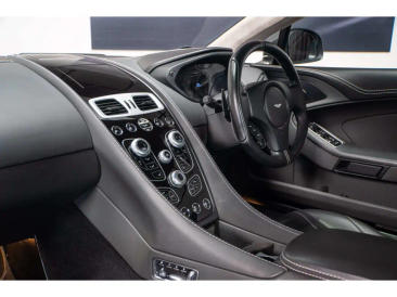 Aston Martin Vanquish S — photo 25