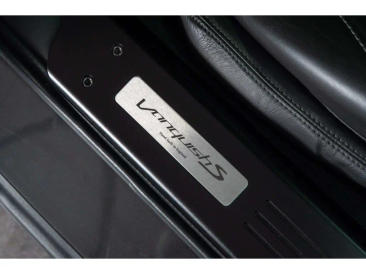 Aston Martin Vanquish S — photo 27
