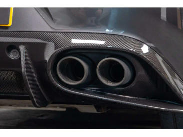 Aston Martin Vanquish S — photo 31